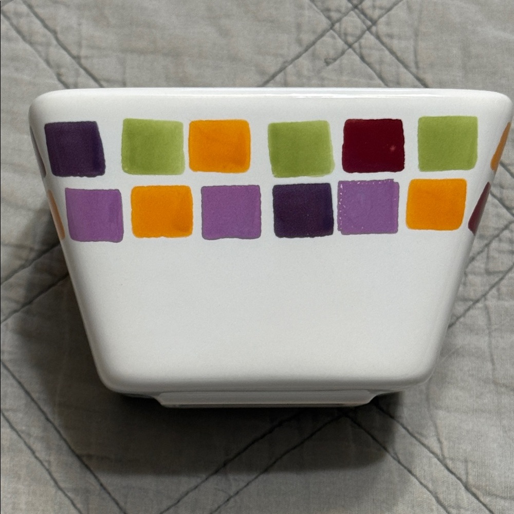 Pampered Chef Simple Additions Square Small Bowl & 4 Petite Squares